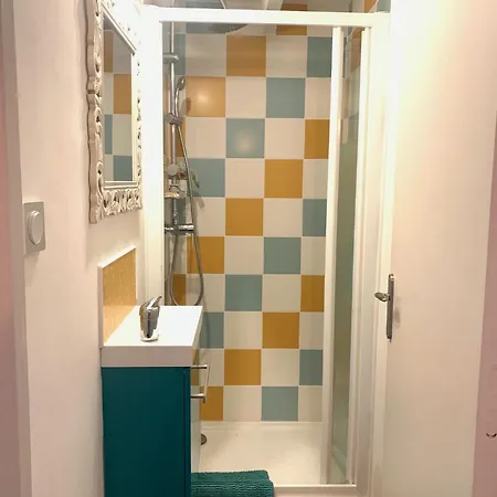 Avec Piscine Proche De La Villa *